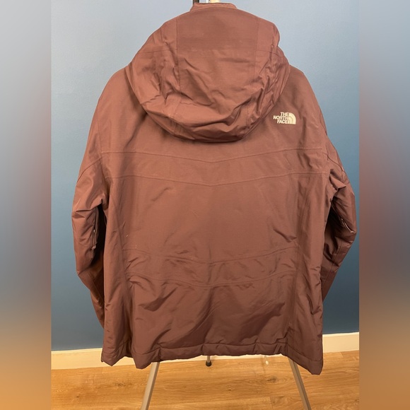 North Face Winter ski jacket - Picture 4 of 6